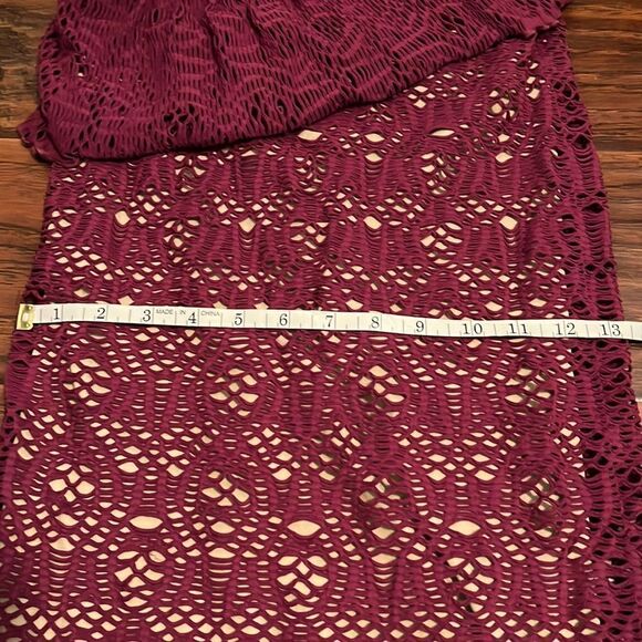 Bebe Off One Shoulder Purple Dress - Picture 6 of 12